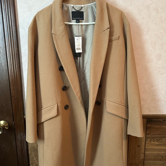 Banana Republic Women’s Camel Double-Breasted Pea Coat - Picture 2 of 3
